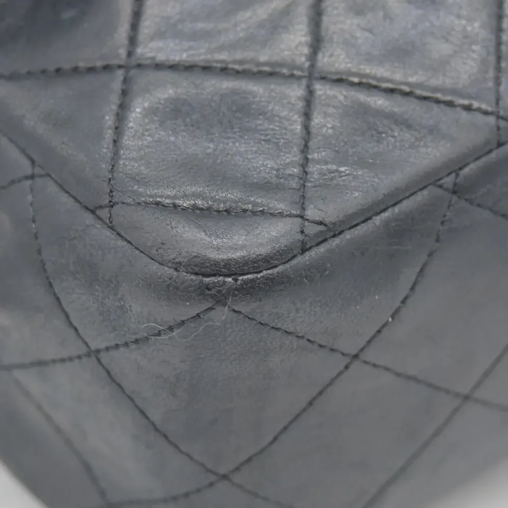 Chanel 1990-1991 Vintage Jumbo Single Flap Bag - 24K Gold
